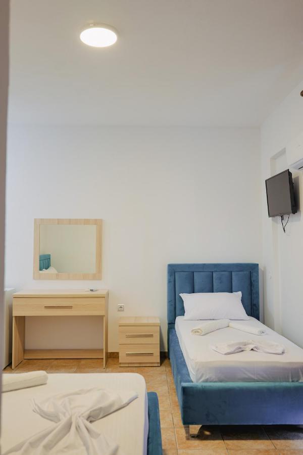 Mema Rooms Himare Ngoại thất bức ảnh