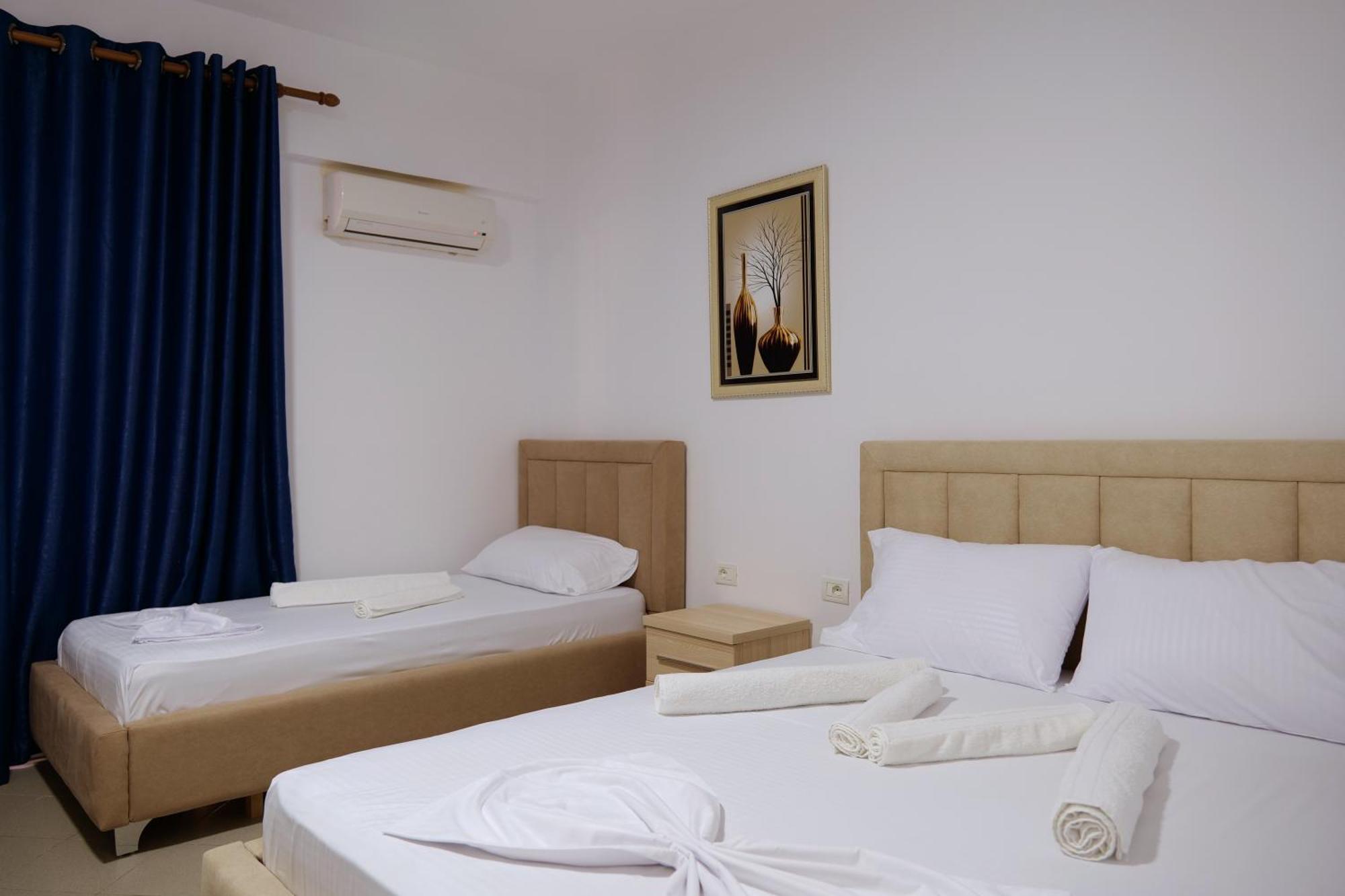 Mema Rooms Himare Ngoại thất bức ảnh