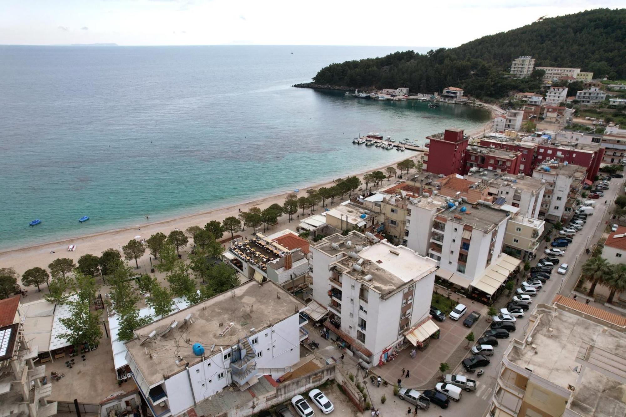Mema Rooms Himare Ngoại thất bức ảnh
