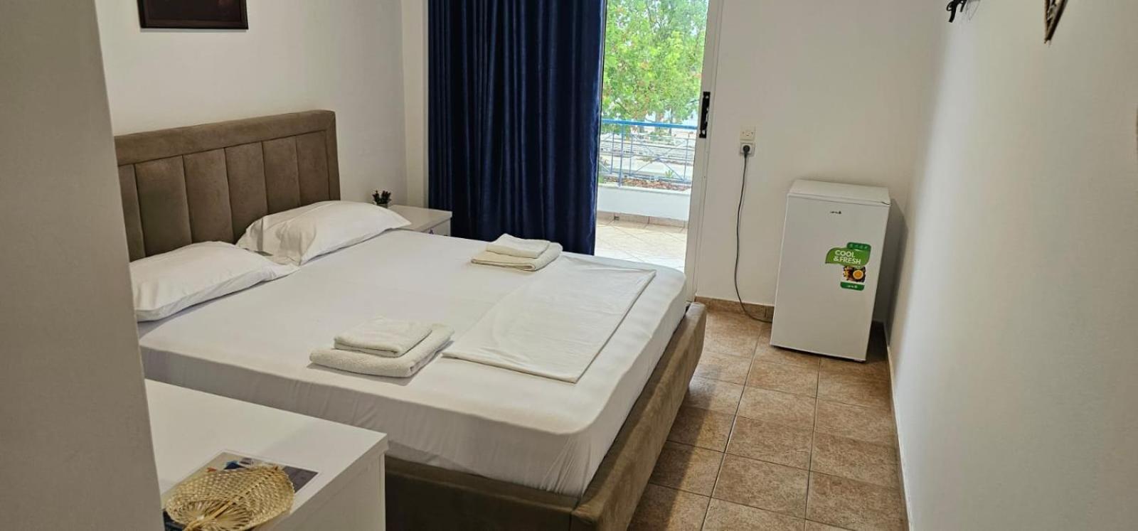 Mema Rooms Himare Ngoại thất bức ảnh